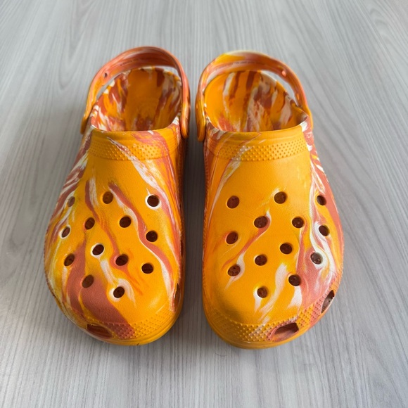 EUC! HONEY NUT CHEERIOS LIMITED EDITION CROCS SIZE 12 - Picture 1 of 3